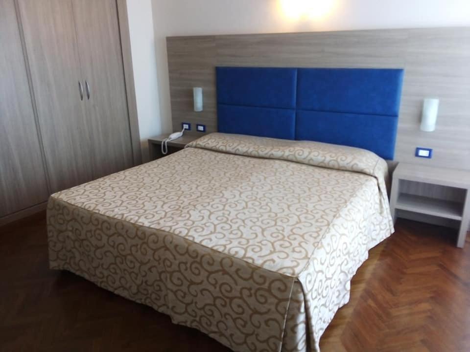 Grand Hotel Golf Tirrenia Esterno foto