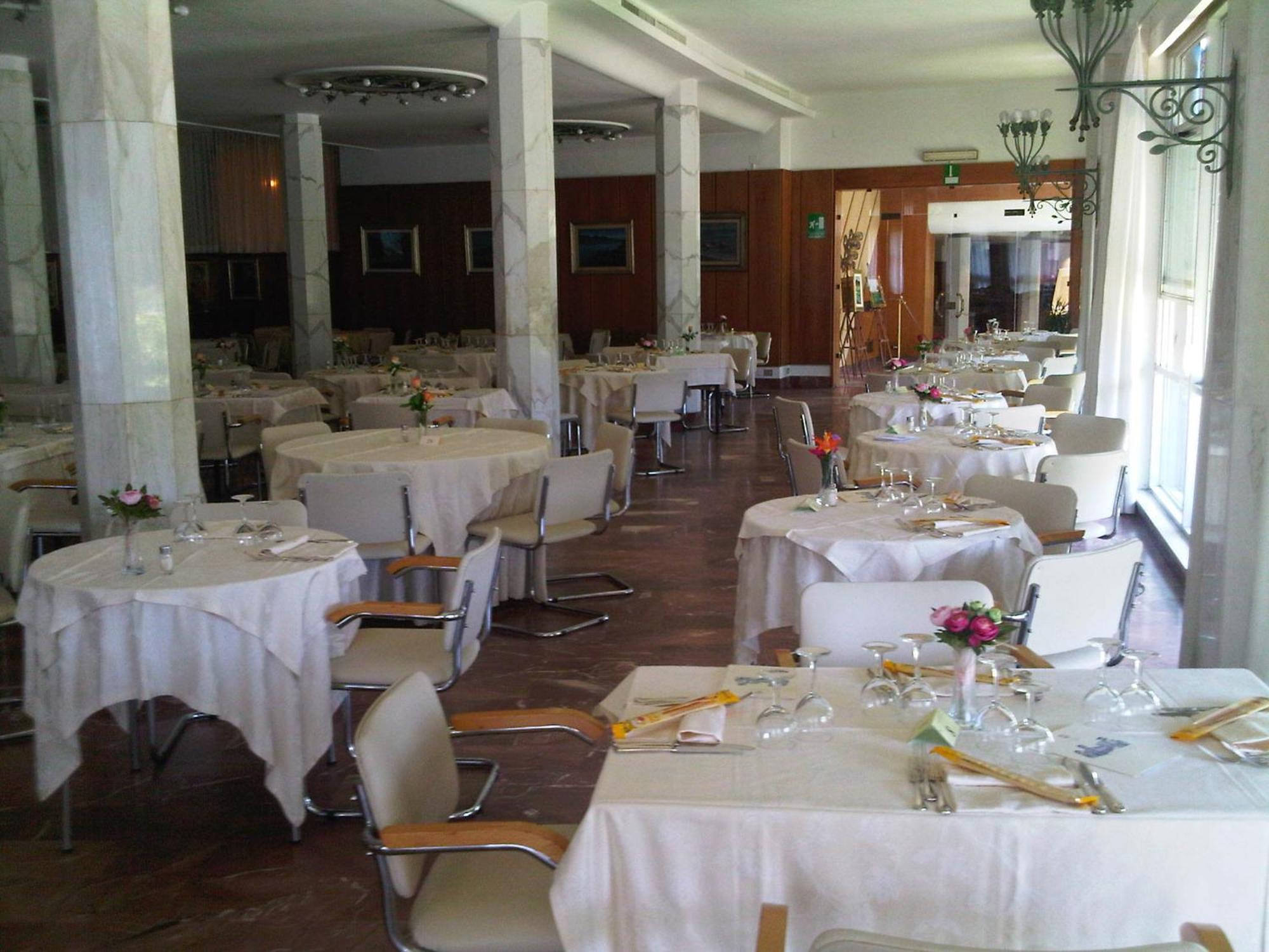 Grand Hotel Golf Tirrenia Esterno foto