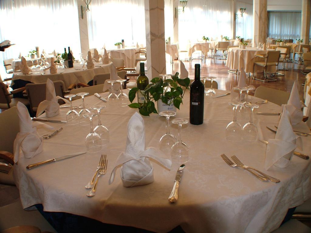 Grand Hotel Golf Tirrenia Esterno foto