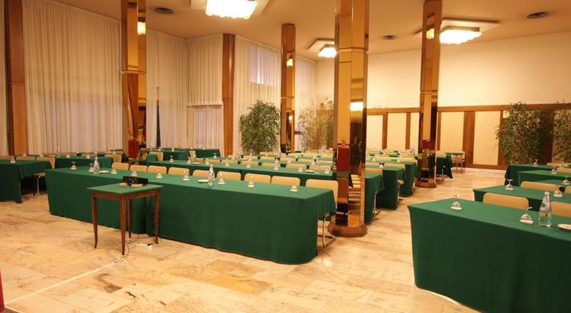 Grand Hotel Golf Tirrenia Esterno foto