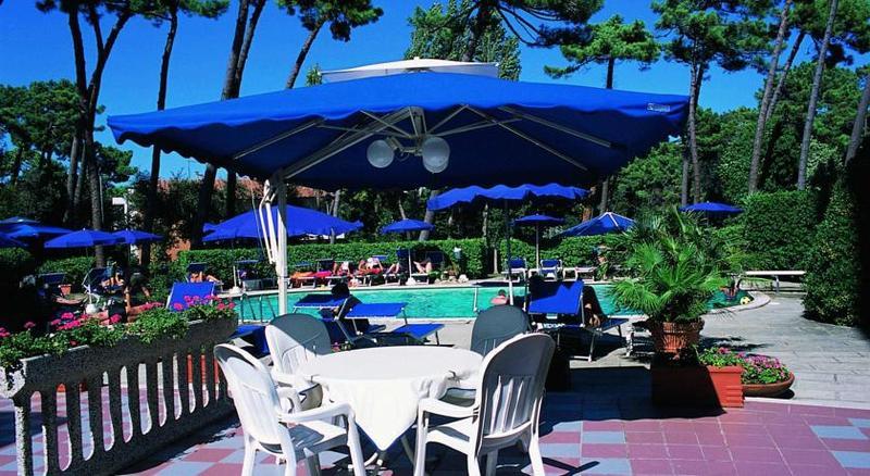 Grand Hotel Golf Tirrenia Esterno foto