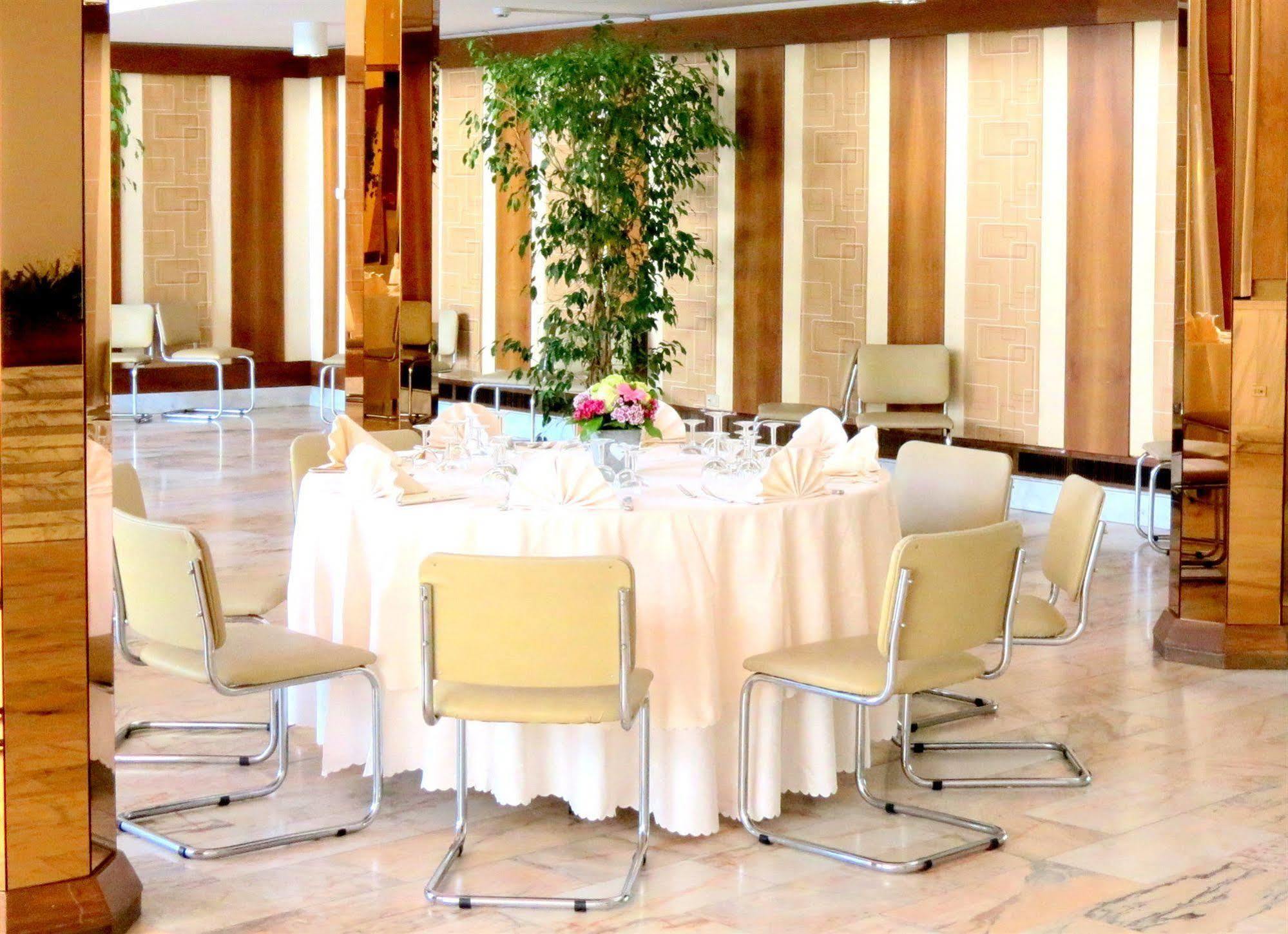 Grand Hotel Golf Tirrenia Esterno foto