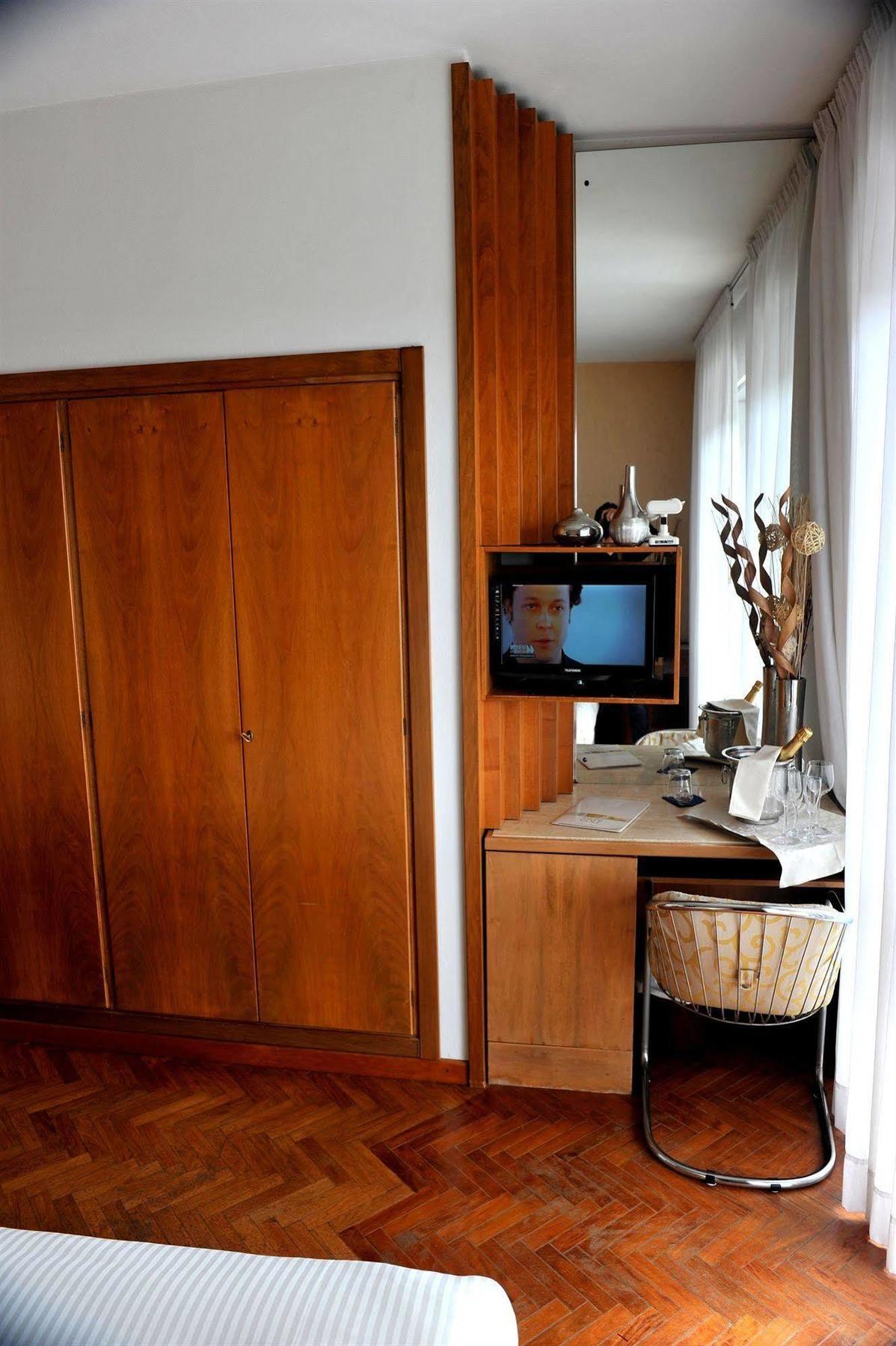 Grand Hotel Golf Tirrenia Esterno foto