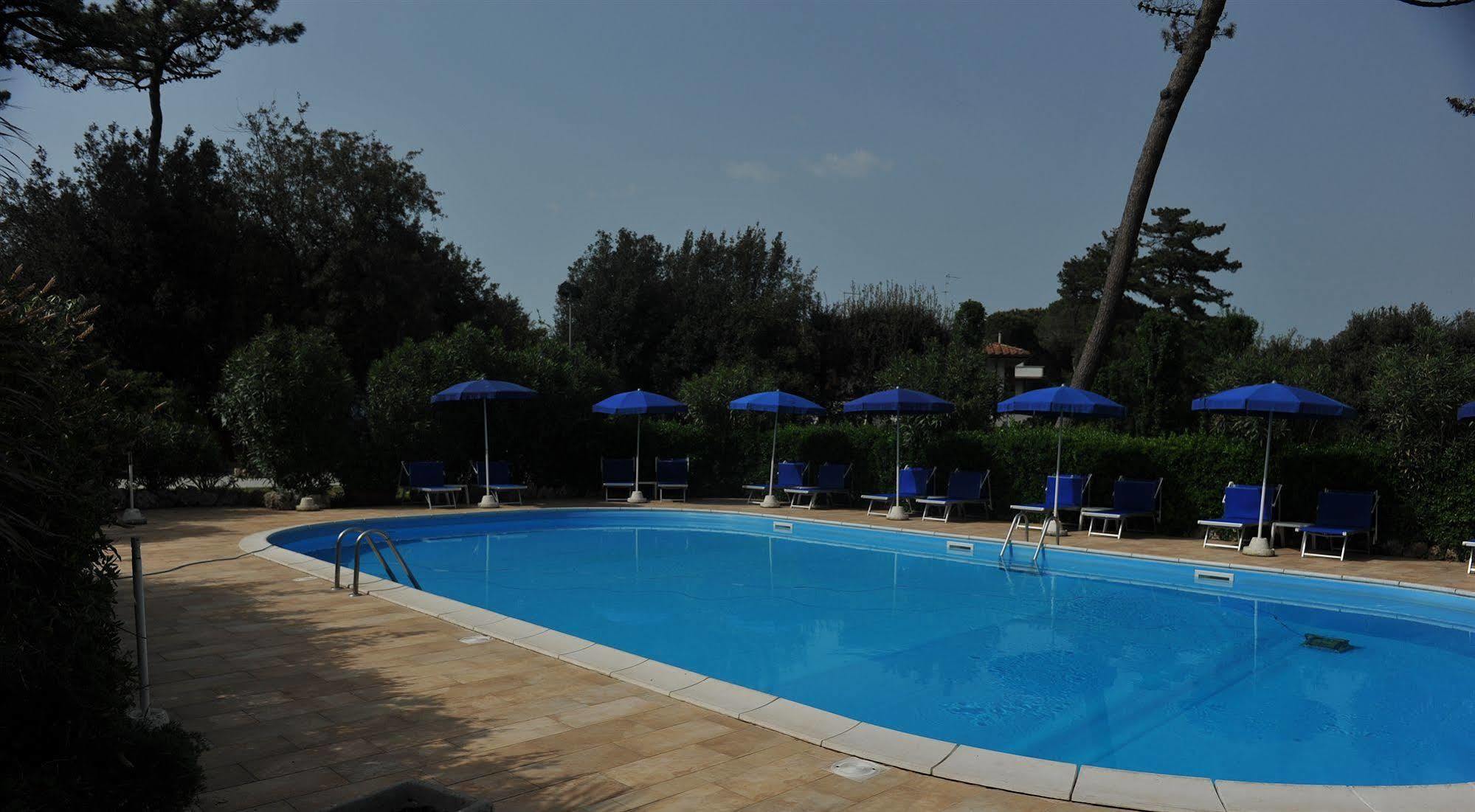 Grand Hotel Golf Tirrenia Esterno foto