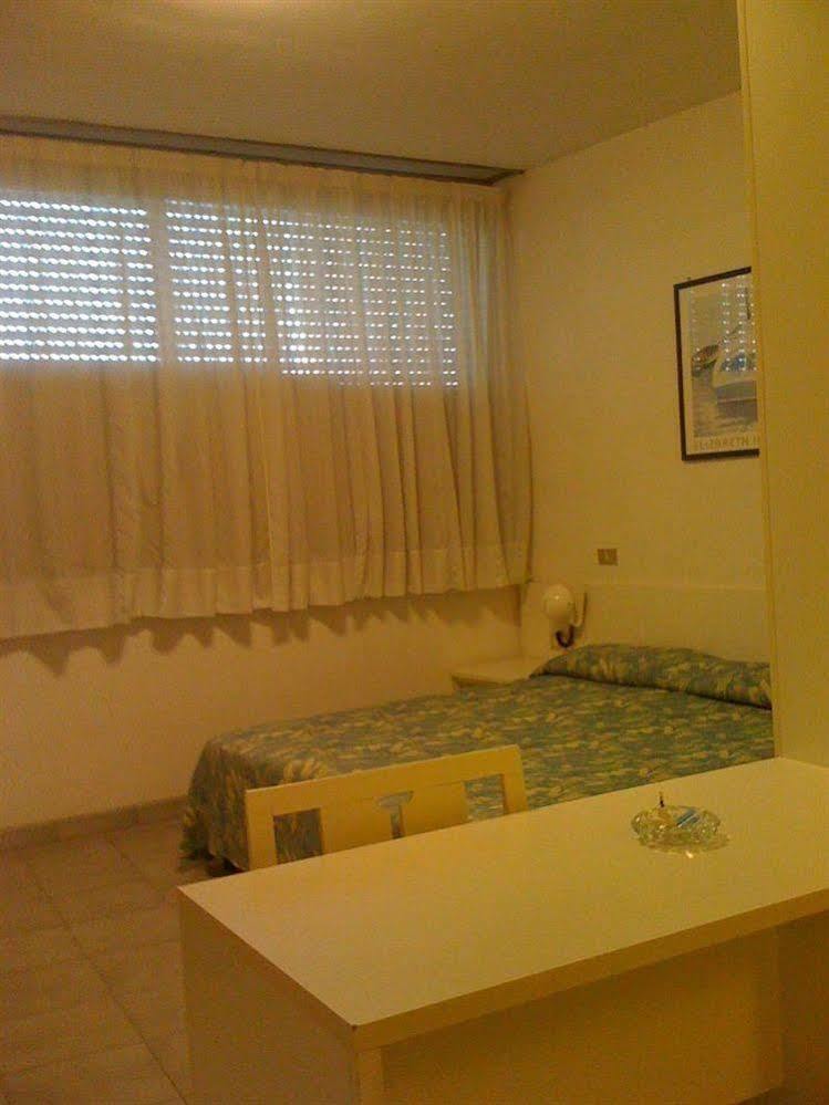 Grand Hotel Golf Tirrenia Esterno foto
