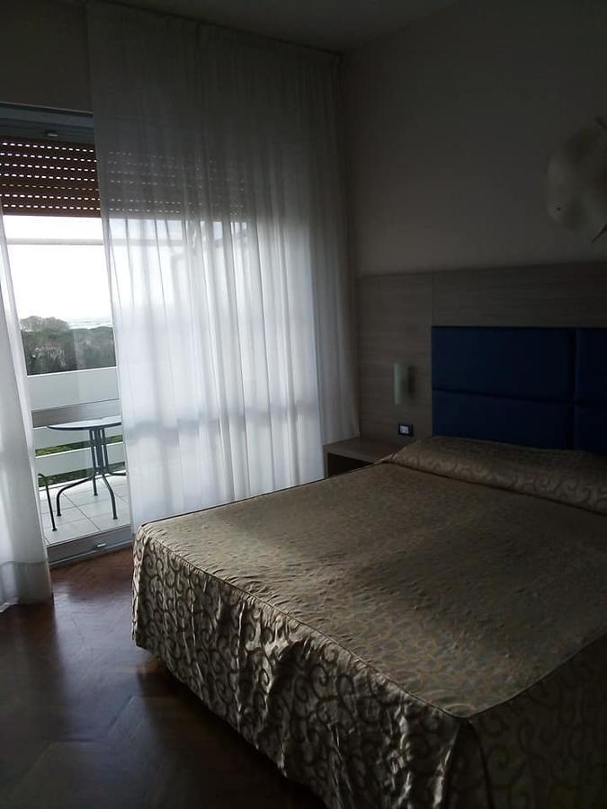Grand Hotel Golf Tirrenia Esterno foto